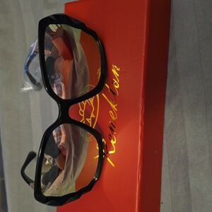 Black Framed Pink Mirrored Sunglasses